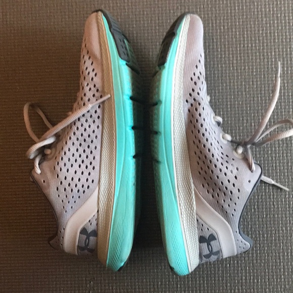 COPY - UA Under Armour Charged Impulse Running Shoes 9 - Picture 3 of 7